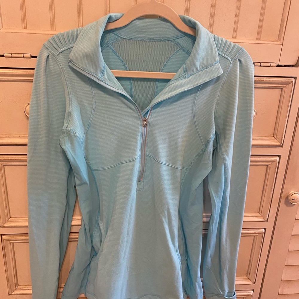 Lululemon Long sleeve Half Zip Top, Size 8